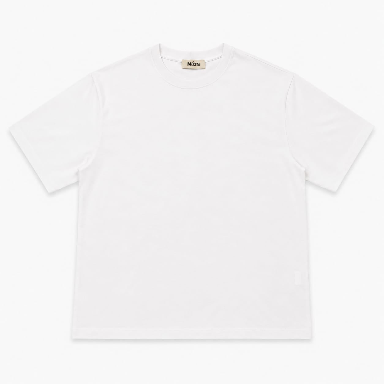 T-SHIRT STAMPA A NESSUNO FREGA