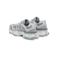 SNEAKERS IN PELLE SCAMOSCIATA